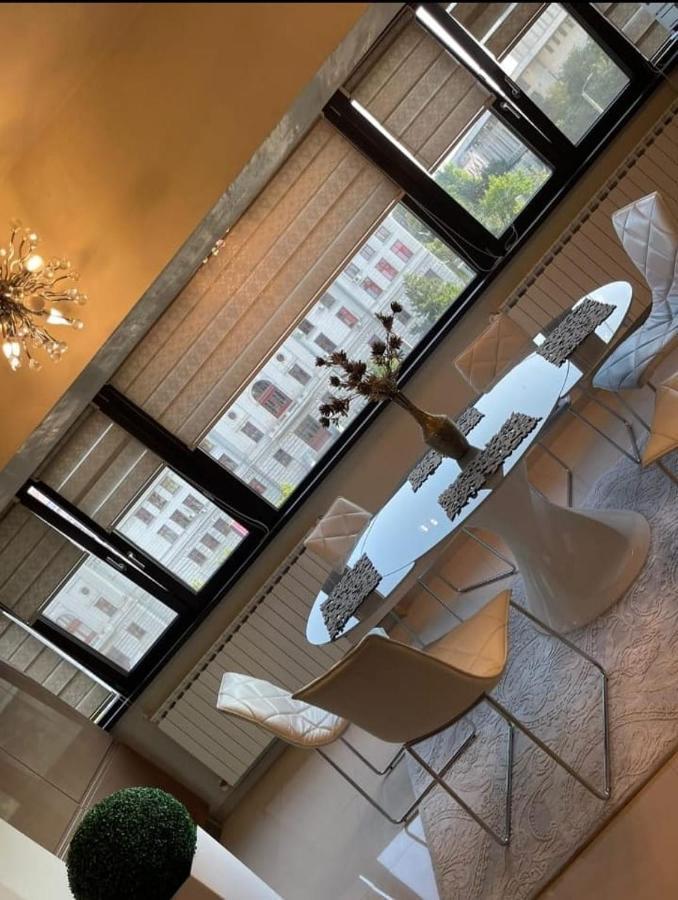 Apartament Lux Ultracentral Крайова Екстериор снимка