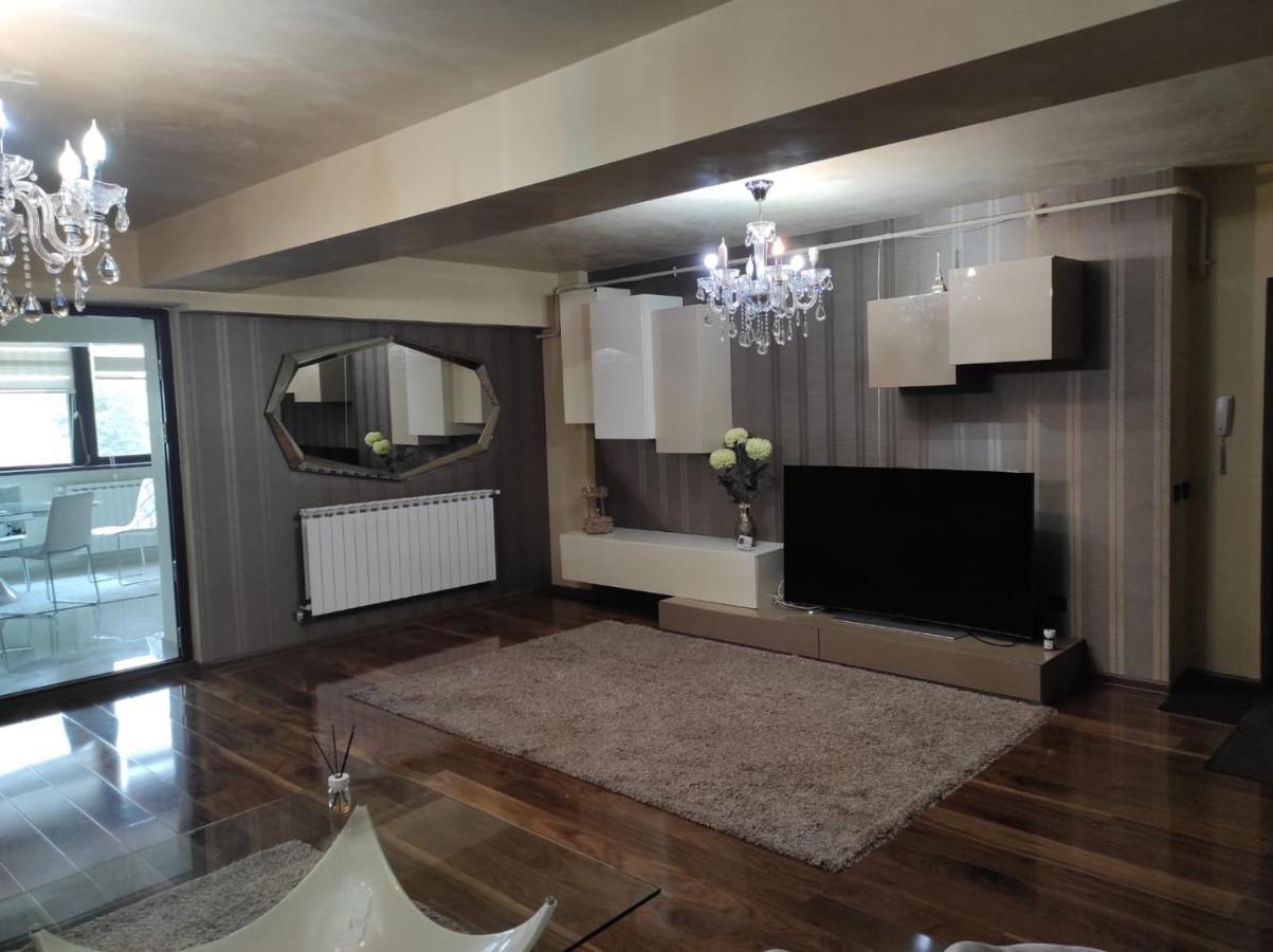 Apartament Lux Ultracentral Крайова Екстериор снимка