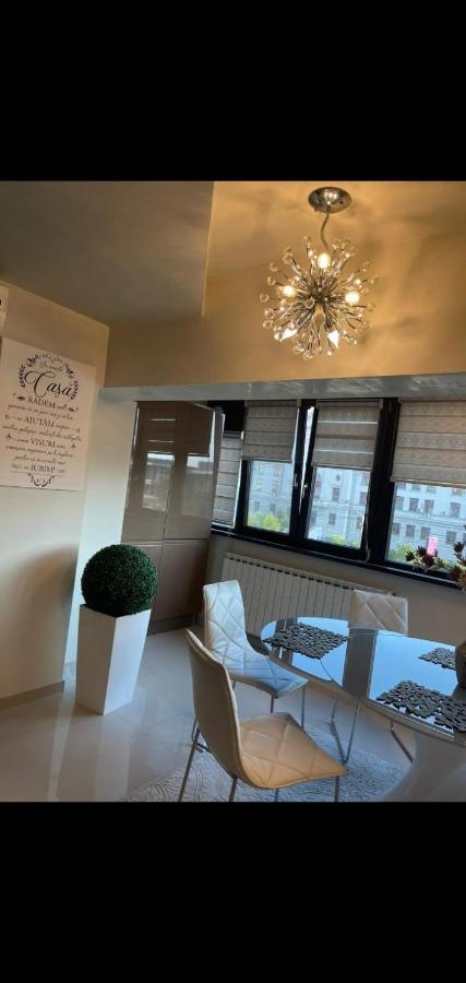 Apartament Lux Ultracentral Крайова Екстериор снимка
